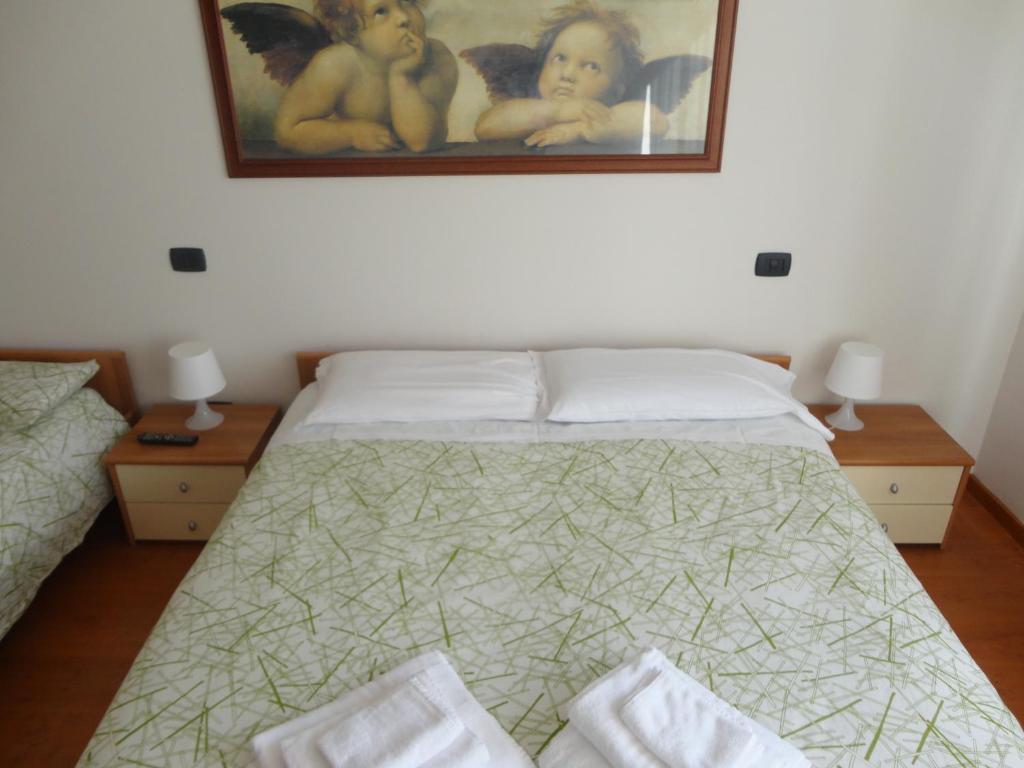 Alloggio Cavour Ferrara Habitación foto
