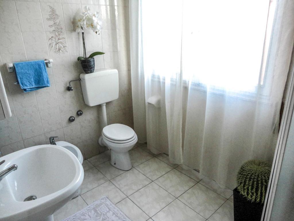 Alloggio Cavour Ferrara Habitación foto